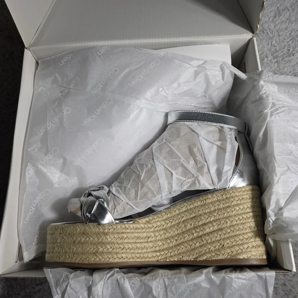 Calvin Klein Silver Metallic Leather‎ Espadrille Wedge Platform Sandals 9M NEW